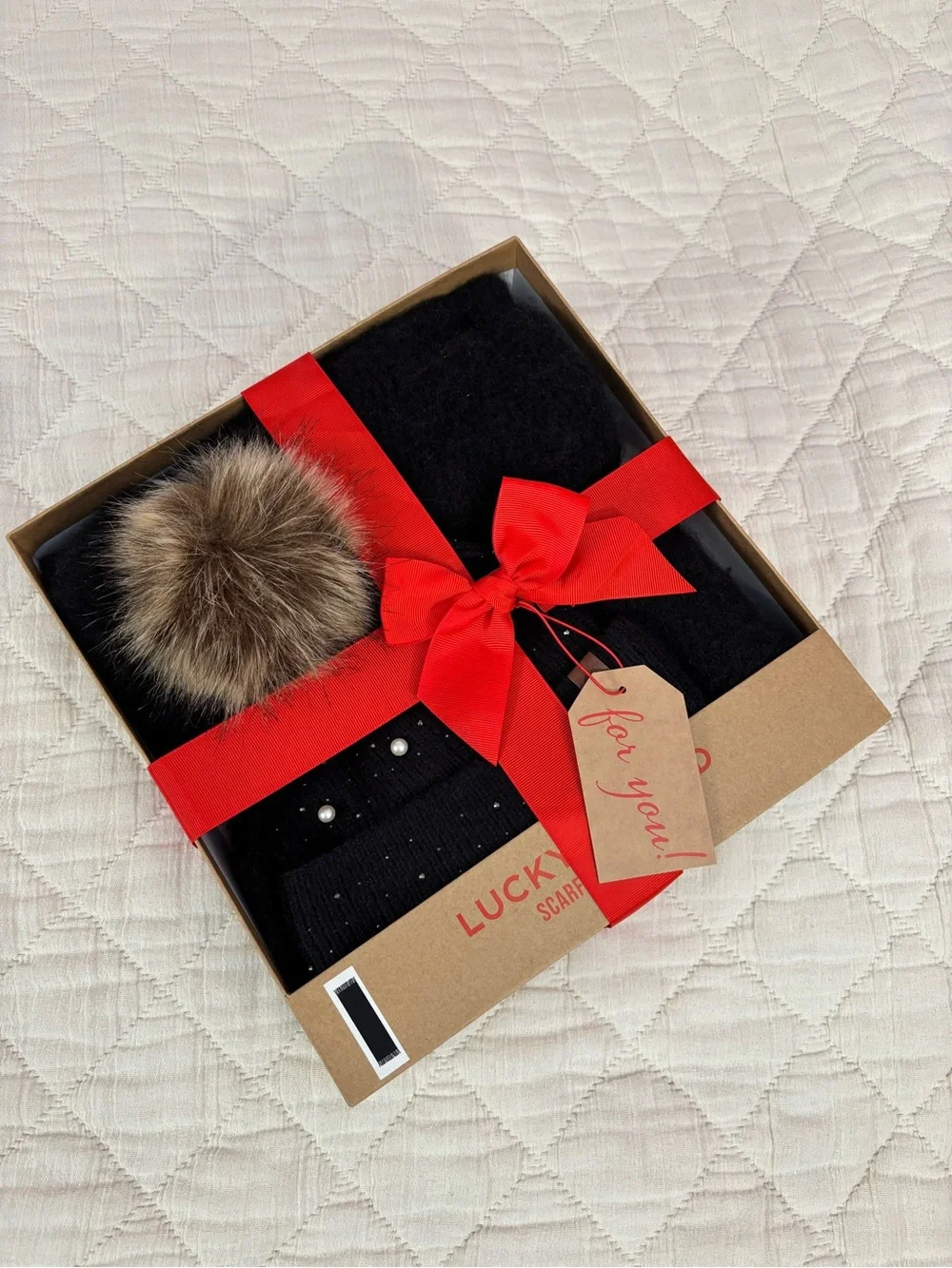 NWT Lucky Brand Women Black Scarf & Hat Gift Set -